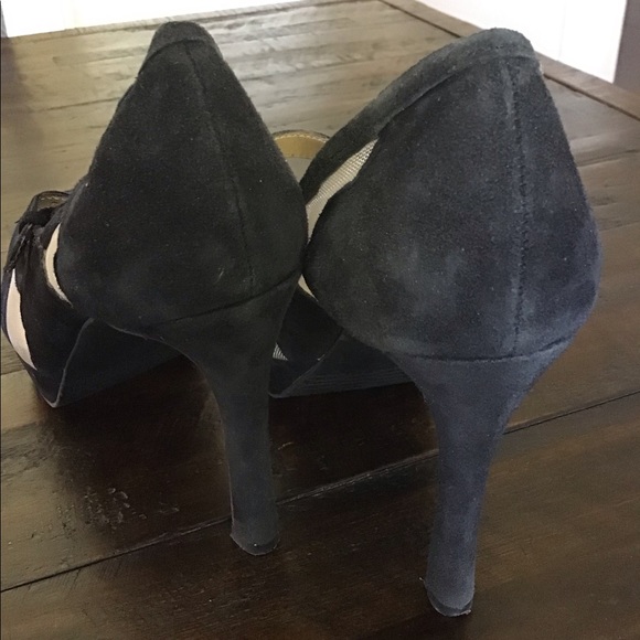 Levity Black Leather and Mesh Shoe - Picture 6 of 8